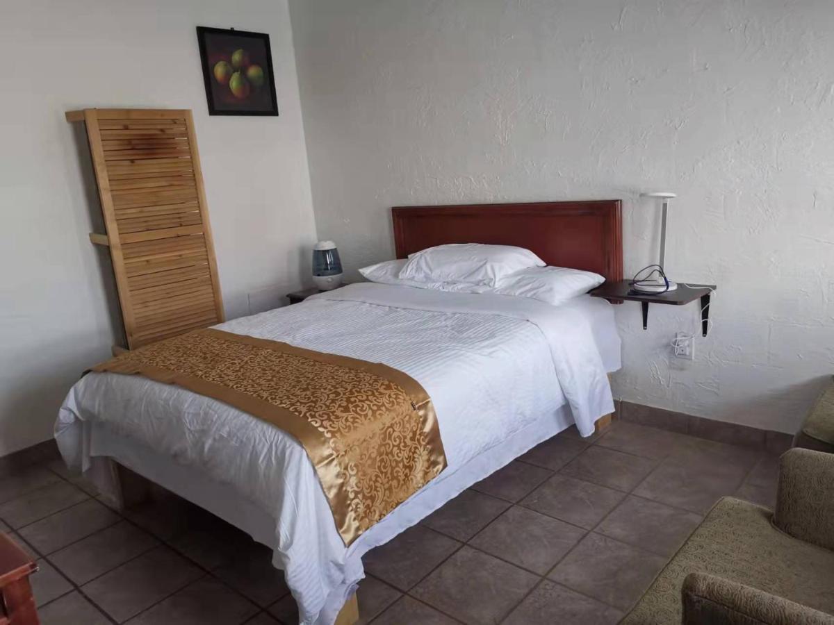 Dundurn Motel Esterno foto