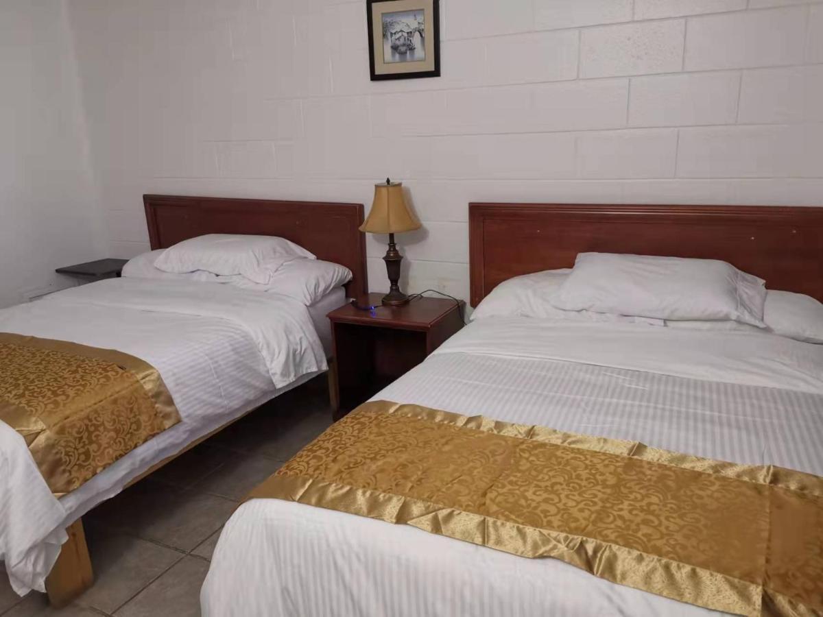 Dundurn Motel Esterno foto