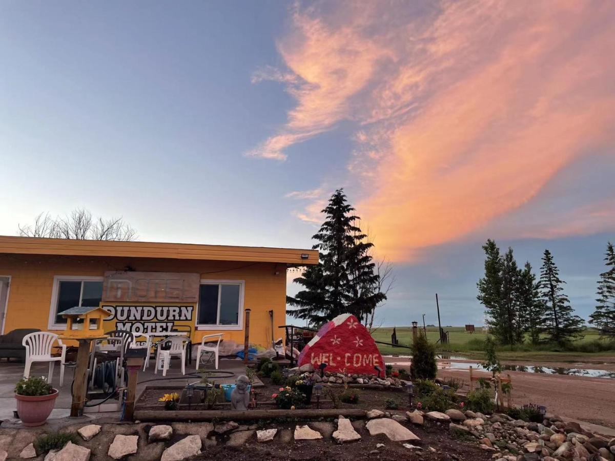 Dundurn Motel Esterno foto